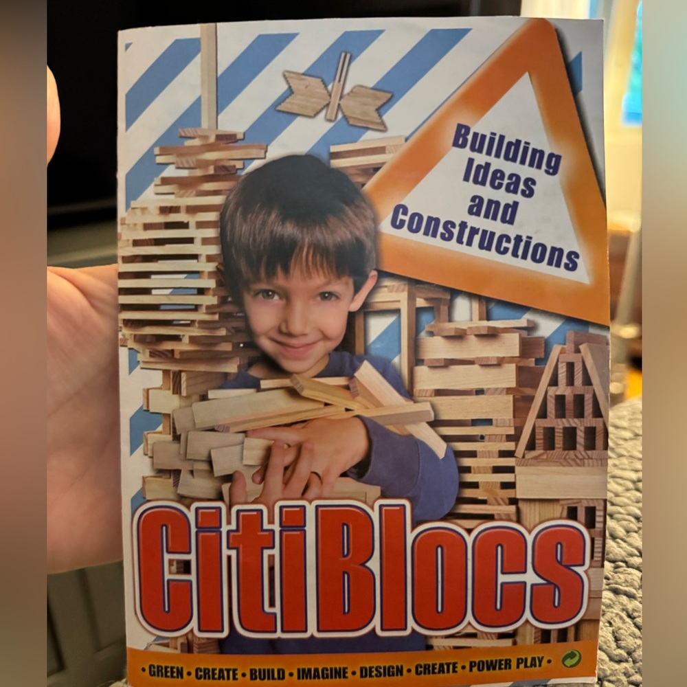 Citiblocs 280 piece set, wooden blocks, excellent‎ condition
